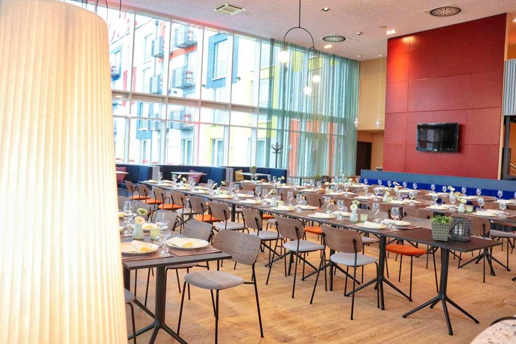 Stay2Munich Hotel & Serviced Apartments Brunnthal Restaurant photo