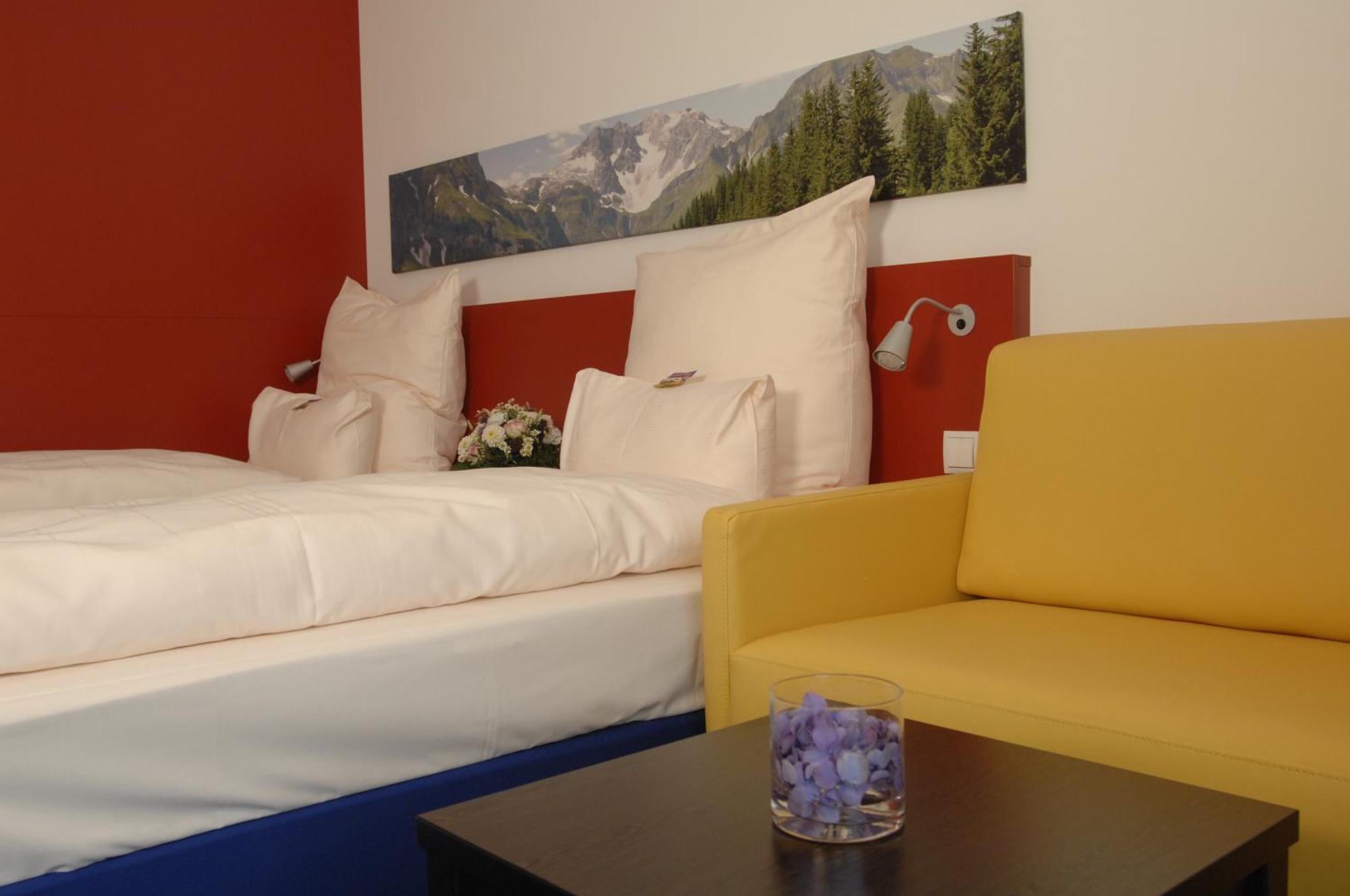 Stay2Munich Hotel & Serviced Apartments Brunnthal Exterior photo